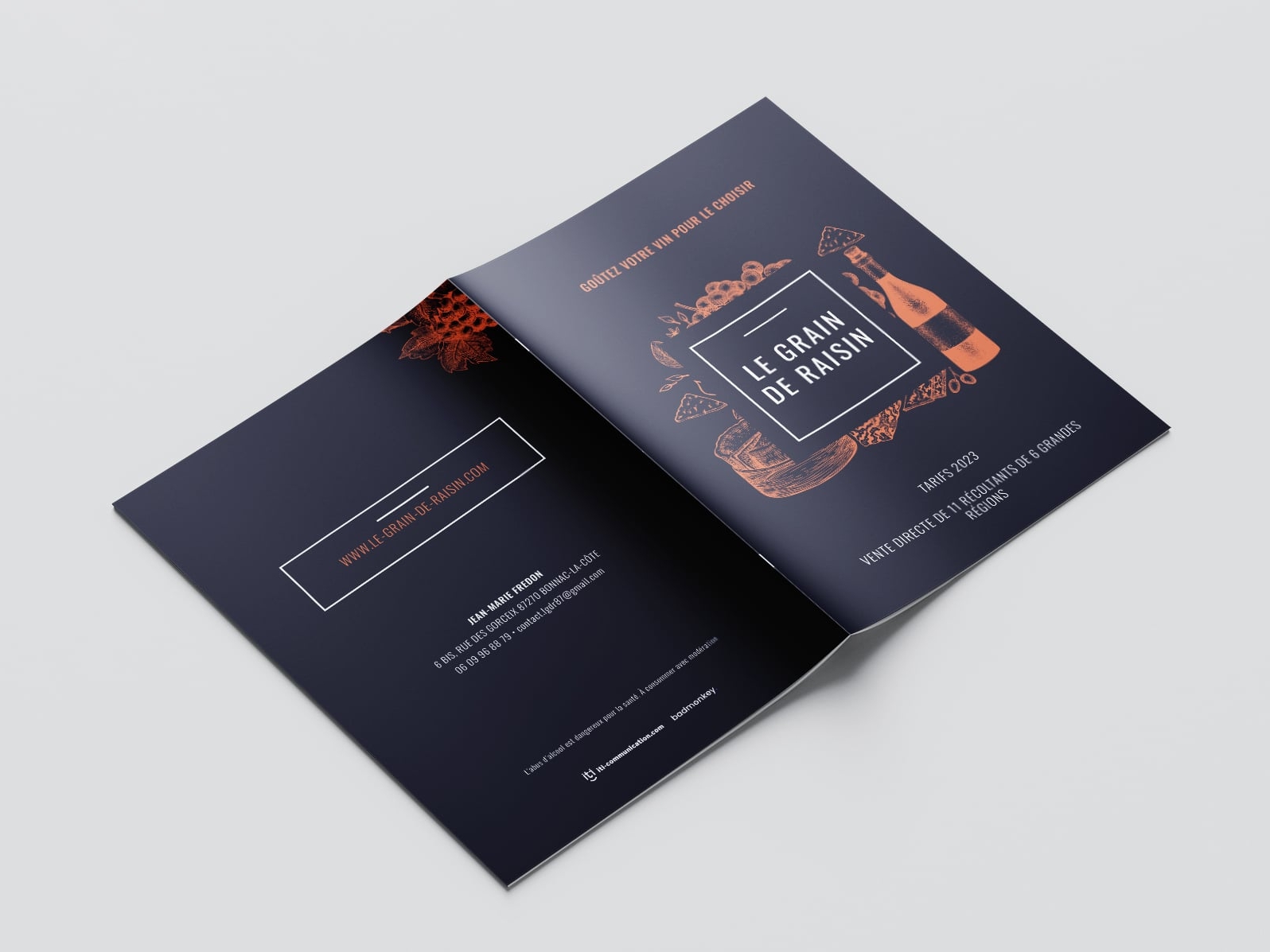 Conception d’une brochure 8 pages par l'agence Bad Monkey pour Le Grain de Raisin.